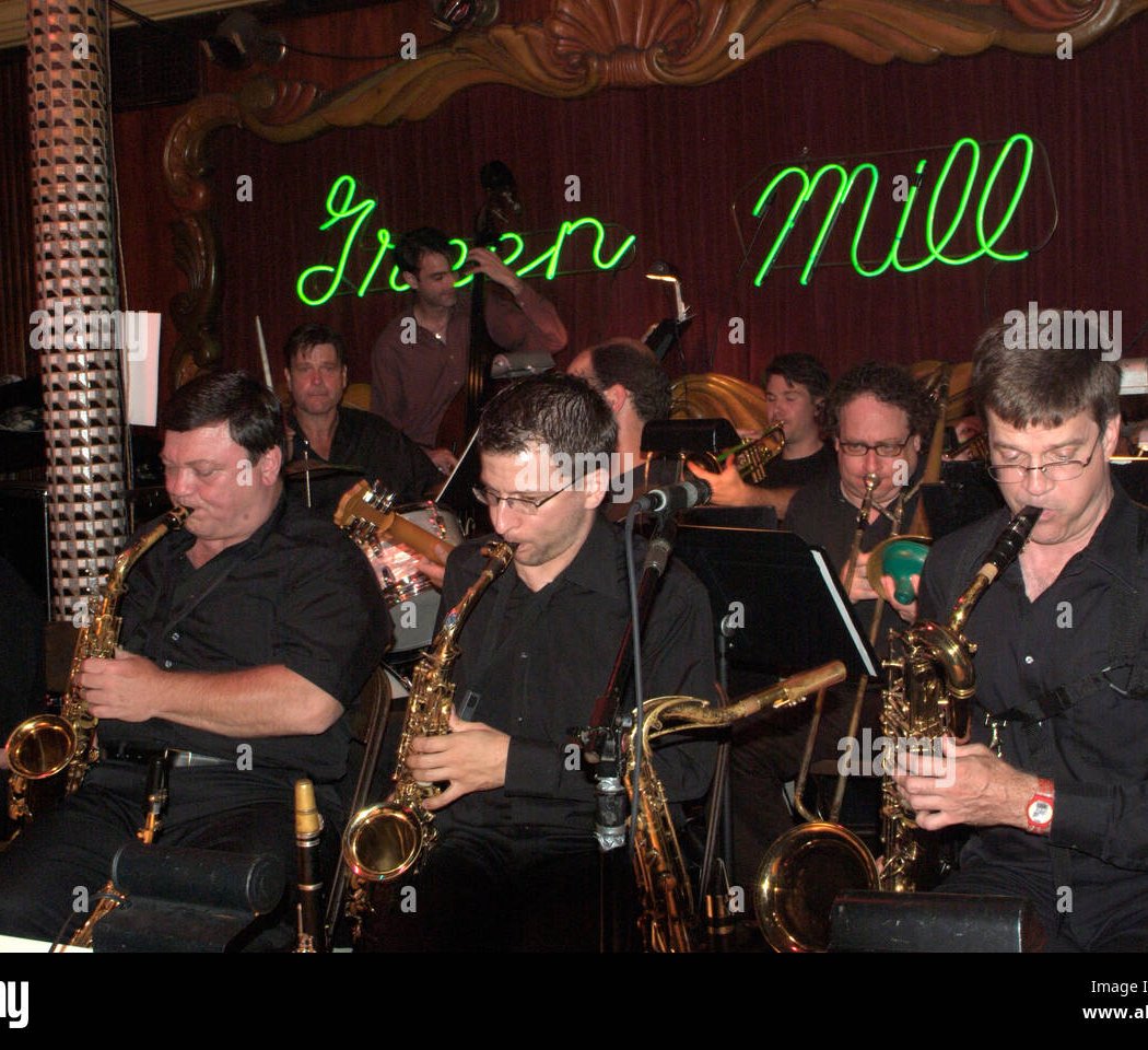 Alan Gresik's Swing Orchestra 5